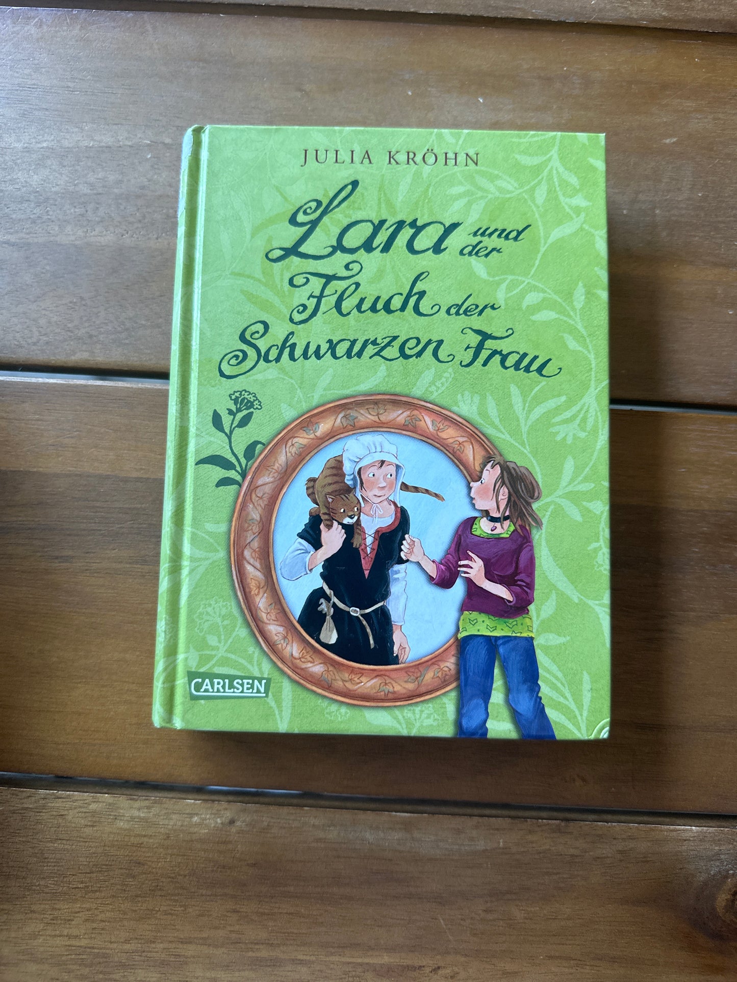 Lara und der Fluch der Schwarzen Frau