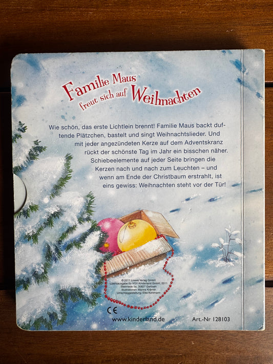Familie Maus freut sich auf Weihnachten