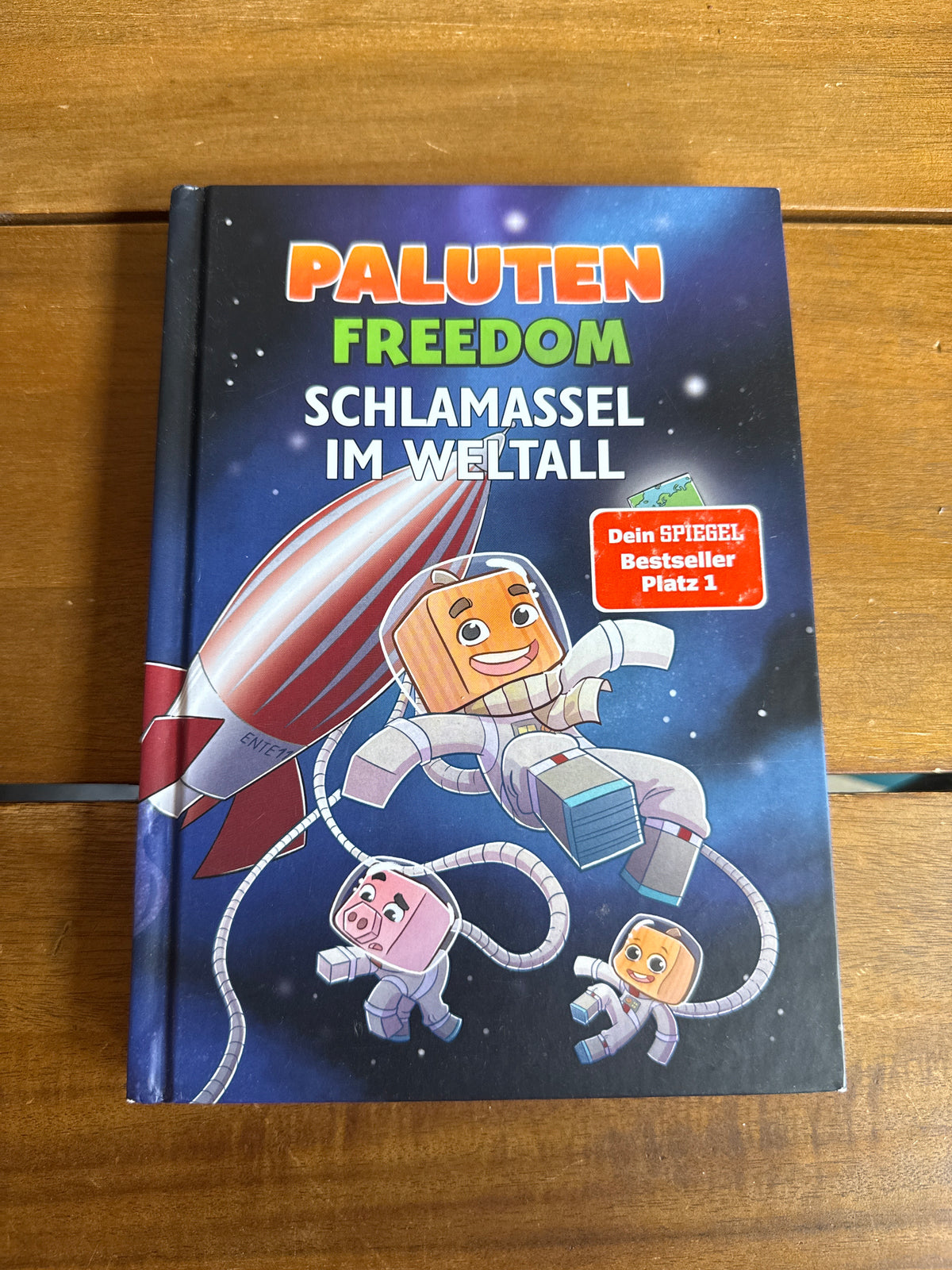 Paluten Freedom - Schlamassel im Weltall