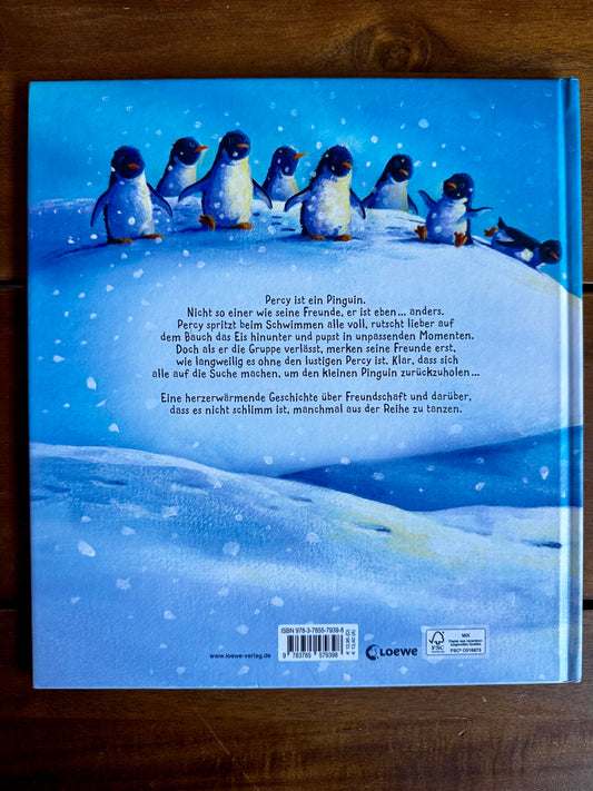 Ein Pinguin tanzt aus der Reihe